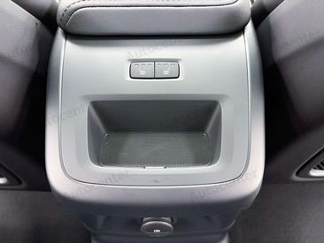 Volvo XC60 T8 Recharge Ultimate — photo 12