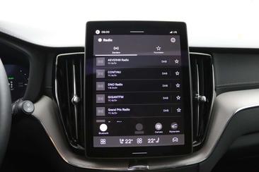 Volvo XC60 T8 Recharge Ultimate — photo 45