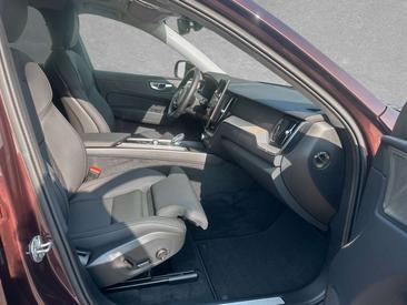 Volvo XC60 B5 Plus — photo 3
