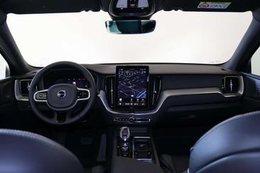 Volvo XC60 T6 Recharge Plus — photo 17