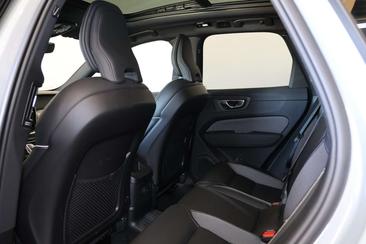 Volvo XC60 T6 Recharge Plus — photo 15