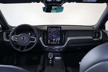 Volvo XC60 T6 Recharge Plus — photo 18