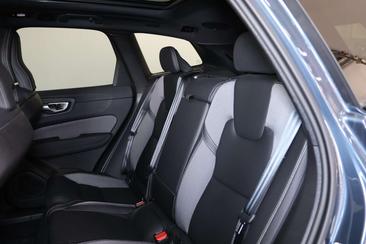 Volvo XC60 T6 Recharge Plus — photo 16