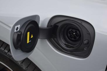 Volvo XC60 T6 Recharge Plus — photo 8