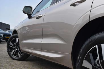 Volvo XC60 T6 Recharge Plus — photo 14