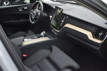 Volvo XC60 T6 Recharge Plus — photo 22
