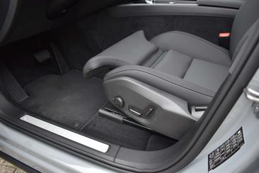 Volvo XC60 T6 Recharge Plus — photo 29