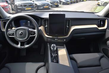 Volvo XC60 T6 Recharge Plus — photo 23
