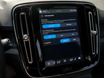 Volvo XC40 Recharge Core — photo 13
