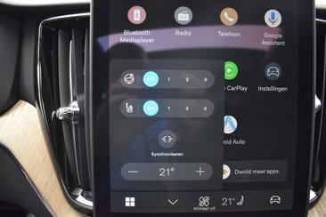Volvo XC60 T6 Recharge Plus — photo 44