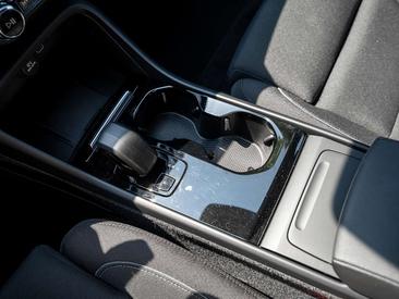 Volvo XC40 Recharge Core — photo 18