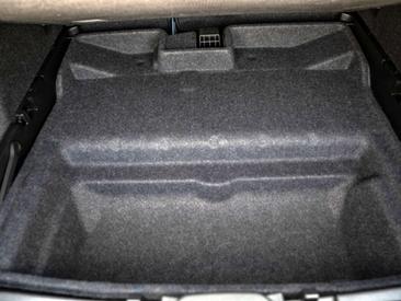 Volvo XC40 Recharge Core — photo 27