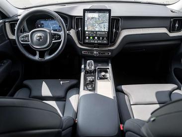 Volvo XC60 T8 Recharge Plus — photo 9