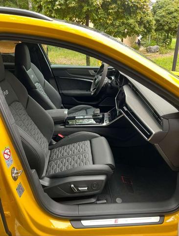 Audi RS6 Performance — photo 17