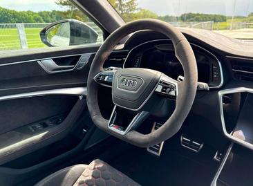 Audi RS6 Avant — photo 24