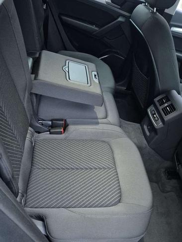 Audi Q5 40 TDI — photo 16