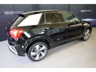 Audi Q2 S Line — photo 2
