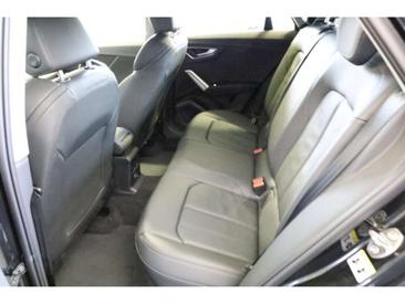 Audi Q2 S Line — photo 12