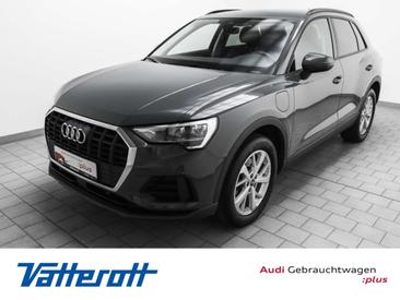 Audi Q3 45 TFSI E — photo 3