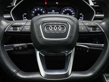 Audi Q3 45 TFSI E — photo 9