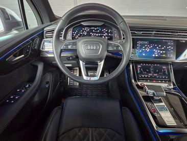 Audi SQ7 Competition — photo 9