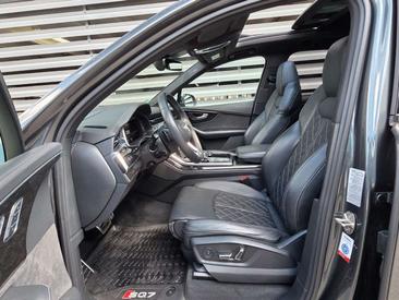 Audi SQ7 Competition — photo 10