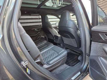 Audi SQ7 Competition — photo 13