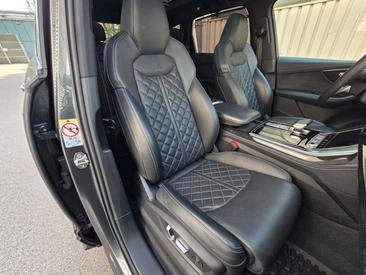 Audi SQ7 Competition — photo 14