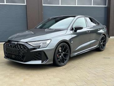Audi RS3 — photo 2