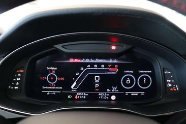 Audi RSQ8 — photo 18