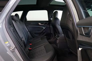 Audi RS6 Performance — photo 14