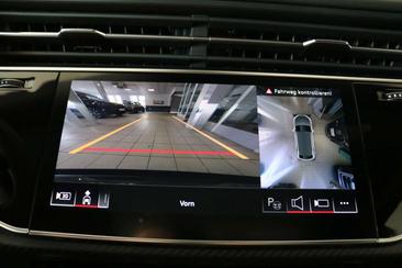 Audi RSQ8 — photo 24