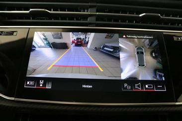 Audi RSQ8 — photo 25