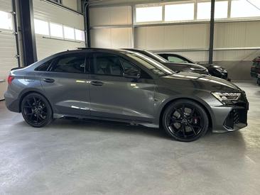 Audi RS3 — photo 31