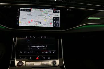 Audi RSQ8 — photo 27