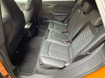 Audi SQ8 4.0 TFSI — photo 13