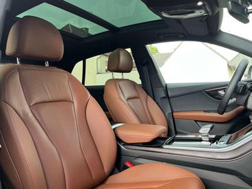 Audi Q8 S Line Competition+ 50 — photo 23