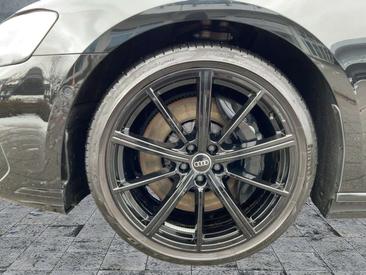 Audi A8 S Line 60 TFSI E — photo 7