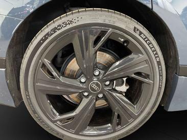 Audi A6 E-tron S Line — photo 14