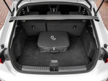Audi A3 40 TFSIe — photo 15