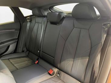 Audi A6 E-tron S Line — photo 18