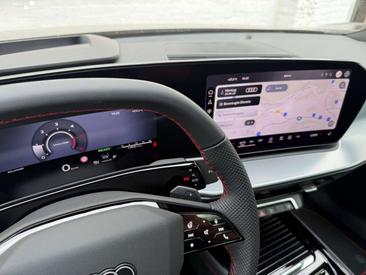Audi Q3 S Line 40 TDI — photo 43
