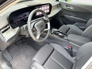 Audi Q3 TDI — photo 8