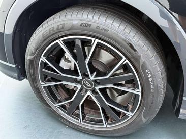 Audi Q3 Sportback Business Edition 45 TFSI E — photo 36
