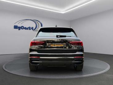 Audi Q3 S Line — photo 10