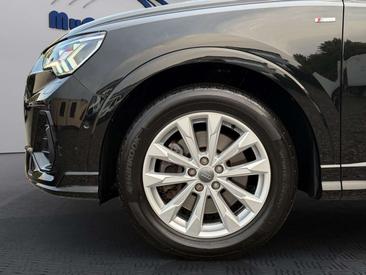 Audi Q3 S Line — photo 13