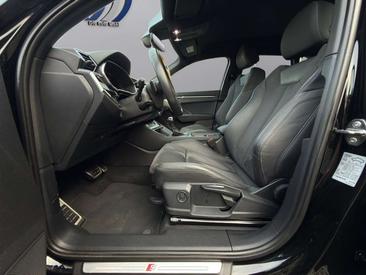 Audi Q3 S Line — photo 15