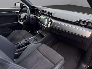 Audi Q3 S Line — photo 20