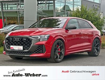 Audi RSQ8 Performance
