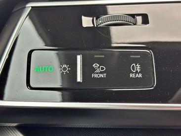 Audi RSQ8 Performance — photo 16